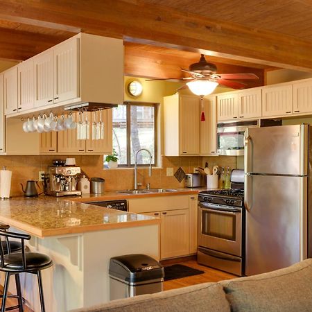 Spacious Groveland Cabin With Wraparound Deck! ภายนอก รูปภาพ