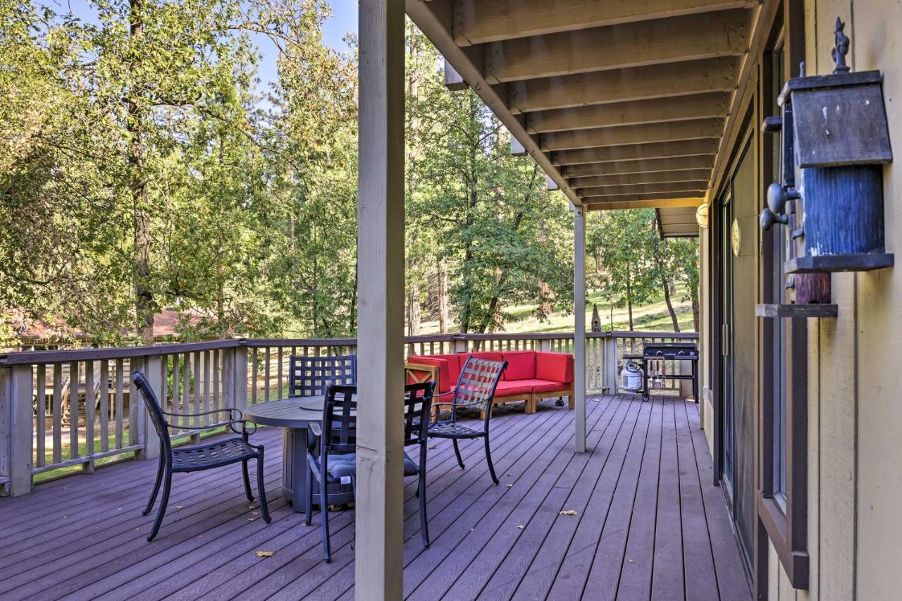 Spacious Groveland Cabin With Wraparound Deck! ภายนอก รูปภาพ