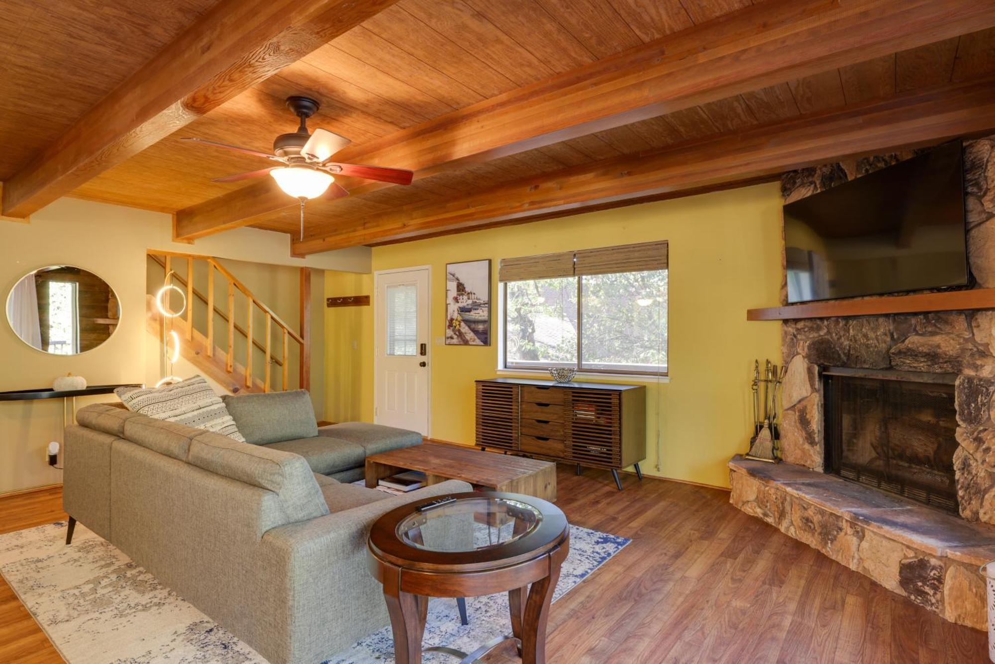 Spacious Groveland Cabin With Wraparound Deck! ภายนอก รูปภาพ